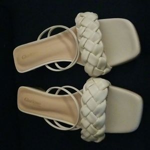 Gloritmo Sandals